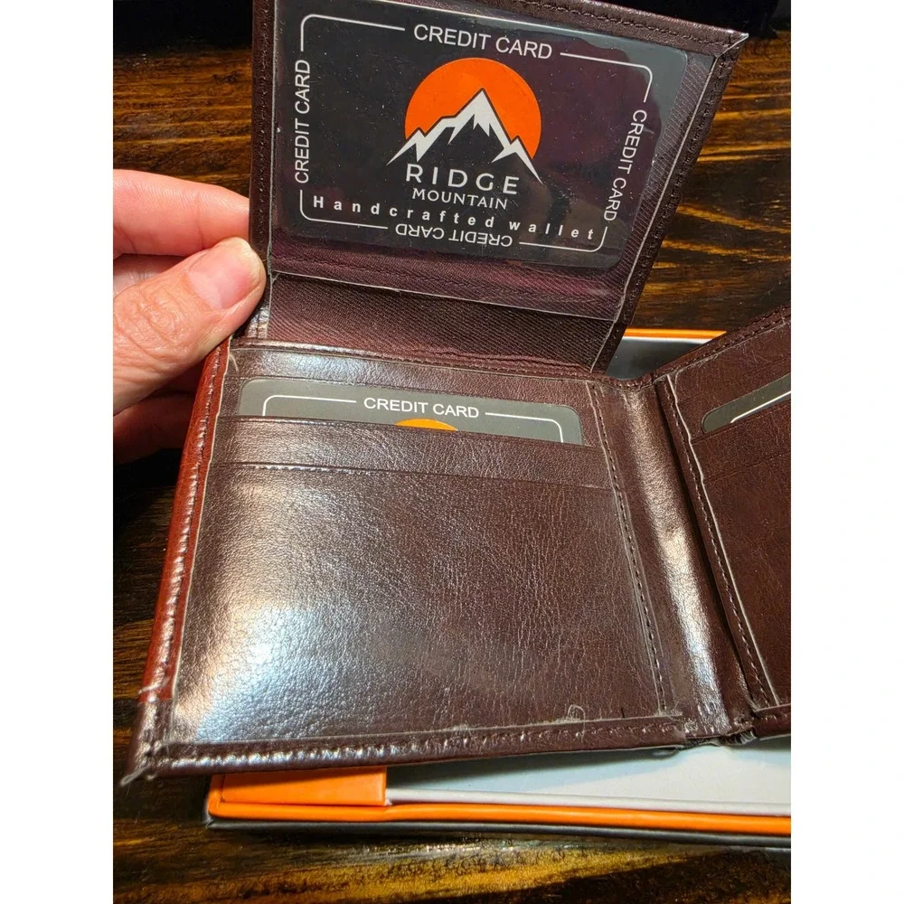 Ridge Mountain Mens Brown Vegan Leather Western Studded Horse Bifold Wallet NIB